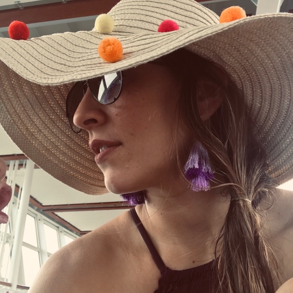 Meet your Posher, Mailin - Picture 1 of 1